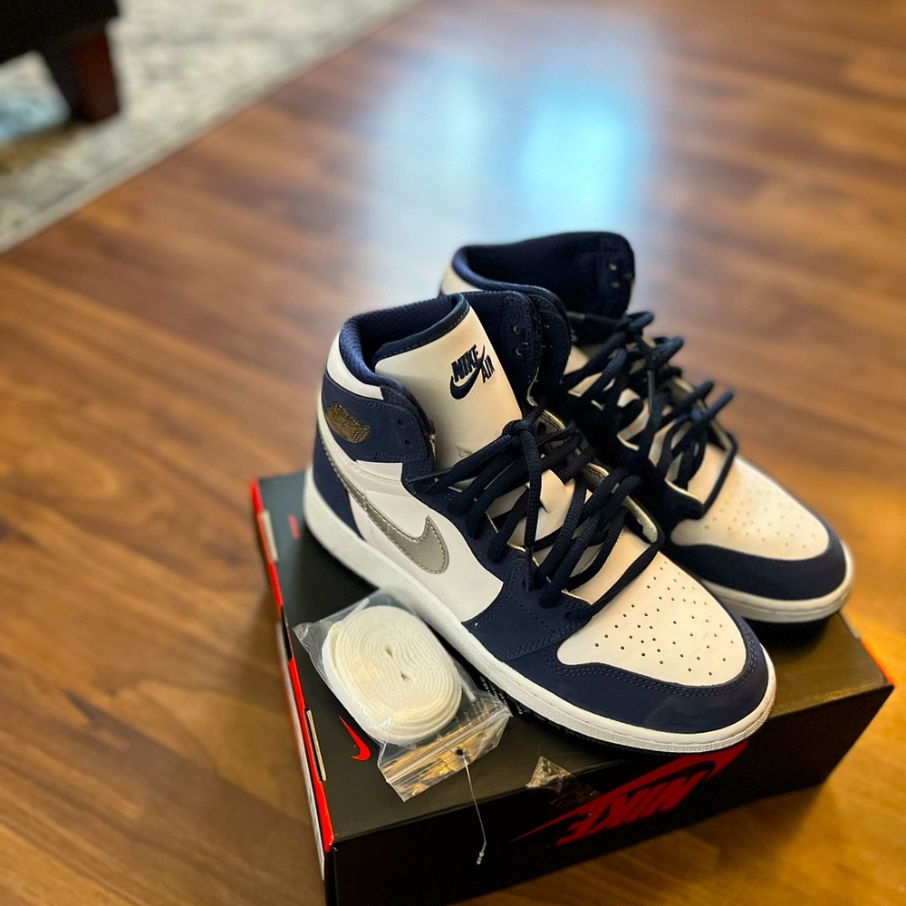 Air Jordan 1 retro high Co.Jp midnight navy blue 2020